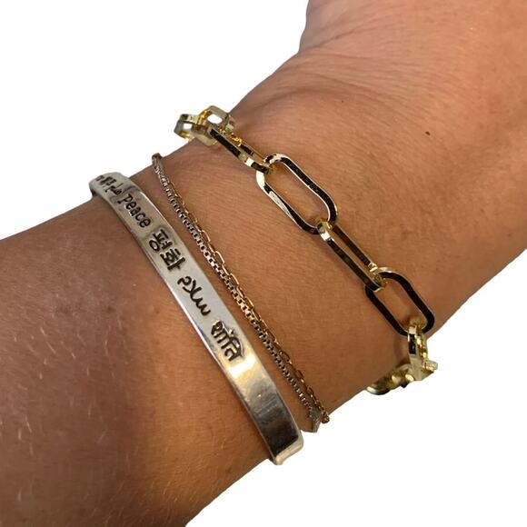 2/$30 Gold Chain Bracelet NEW Gold Tone Perfect for Layering Trendy Chain Link - Picture 5 of 6